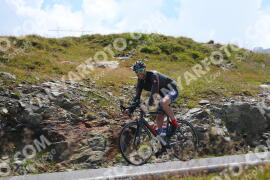 Photo #2412209 | 25-07-2022 12:26 | Passo Dello Stelvio - Peak BICYCLES