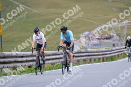 Photo #2411346 | 26-07-2022 12:46 | Passo Dello Stelvio - Peak BICYCLES