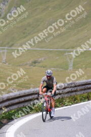 Photo #2431214 | 29-07-2022 12:20 | Passo Dello Stelvio - Peak BICYCLES