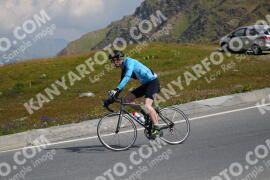 Photo #2384843 | 24-07-2022 11:24 | Passo Dello Stelvio - Peak BICYCLES
