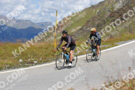 Photo #2488517 | 02-08-2022 13:39 | Passo Dello Stelvio - Peak BICYCLES