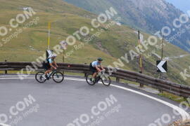 Foto #2437023 | 30-07-2022 10:11 | Passo Dello Stelvio - die Spitze BICYCLES