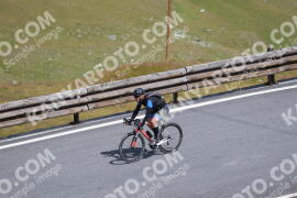 Photo #2423691 | 27-07-2022 11:17 | Passo Dello Stelvio - Peak BICYCLES