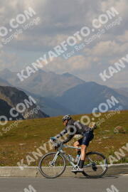 Photo #2395194 | 24-07-2022 15:54 | Passo Dello Stelvio - Peak BICYCLES
