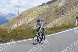 Photo #2488607 | 02-08-2022 13:40 | Passo Dello Stelvio - Peak BICYCLES