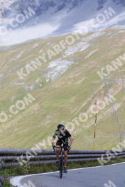 Photo #2482992 | 02-08-2022 10:39 | Passo Dello Stelvio - Peak BICYCLES