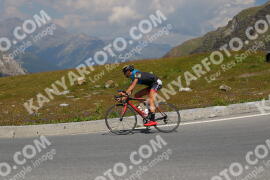 Photo #2391137 | 24-07-2022 12:59 | Passo Dello Stelvio - Peak BICYCLES