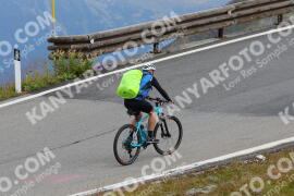 Foto #2460268 | 31-07-2022 11:37 | Passo Dello Stelvio - die Spitze BICYCLES