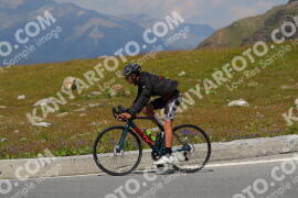 Photo #2394249 | 24-07-2022 14:19 | Passo Dello Stelvio - Peak BICYCLES