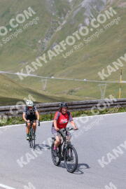 Photo #2422573 | 27-07-2022 12:00 | Passo Dello Stelvio - Peak BICYCLES