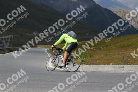 Photo #2394481 | 24-07-2022 14:34 | Passo Dello Stelvio - Peak BICYCLES