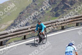 Photo #2422570 | 27-07-2022 12:00 | Passo Dello Stelvio - Peak BICYCLES