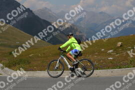 Photo #2394002 | 24-07-2022 14:03 | Passo Dello Stelvio - Peak BICYCLES