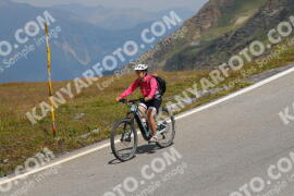 Foto #2413347 | 25-07-2022 13:09 | Passo Dello Stelvio - die Spitze BICYCLES