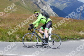 Photo #2488232 | 02-08-2022 13:24 | Passo Dello Stelvio - Peak BICYCLES
