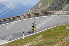 Foto #2439965 | 30-07-2022 11:56 | Passo Dello Stelvio - die Spitze BICYCLES