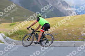 Foto #2410916 | 26-07-2022 12:00 | Passo Dello Stelvio - die Spitze BICYCLES