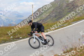 Photo #2445009 | 30-07-2022 14:11 | Passo Dello Stelvio - Peak BICYCLES