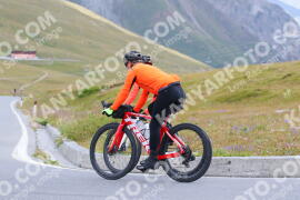 Photo #2411288 | 26-07-2022 12:38 | Passo Dello Stelvio - Peak BICYCLES