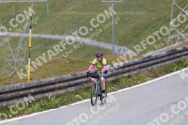 Foto #2438814 | 30-07-2022 11:38 | Passo Dello Stelvio - die Spitze BICYCLES