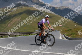 Photo #2381855 | 24-07-2022 10:47 | Passo Dello Stelvio - Peak BICYCLES