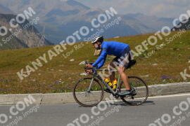 Photo #2394901 | 24-07-2022 15:12 | Passo Dello Stelvio - Peak BICYCLES