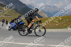 Photo #2393269 | 24-07-2022 13:37 | Passo Dello Stelvio - Peak BICYCLES