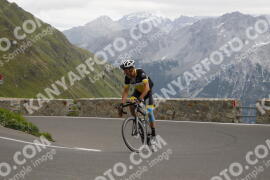 Photo #3265850 | 28-06-2023 13:05 | Passo Dello Stelvio - Prato side BICYCLES