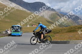 Photo #2410043 | 26-07-2022 09:51 | Passo Dello Stelvio - Peak BICYCLES