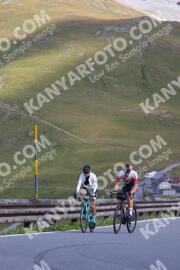 Foto #2410016 | 26-07-2022 09:45 | Passo Dello Stelvio - die Spitze BICYCLES