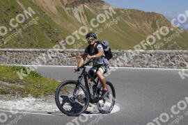Photo #3965620 | 19-08-2023 13:59 | Passo Dello Stelvio - Prato side BICYCLES