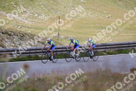 Photo #2431615 | 29-07-2022 12:36 | Passo Dello Stelvio - Peak BICYCLES