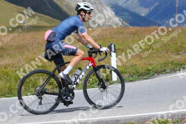 Photo #2486946 | 02-08-2022 12:59 | Passo Dello Stelvio - Peak BICYCLES