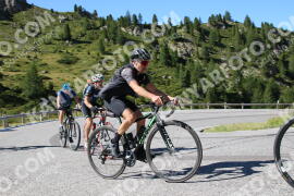 Photo #2553038 | 09-08-2022 10:14 | Pordoi Pass BICYCLES