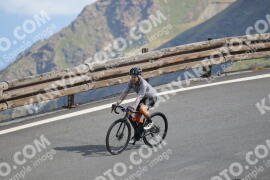 Foto #2423507 | 27-07-2022 10:40 | Passo Dello Stelvio - die Spitze BICYCLES