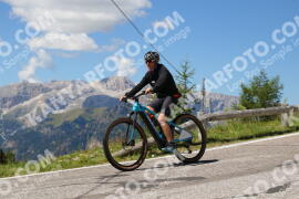 Foto #2556729 | 09-08-2022 12:09 | Pordoi Pass BICYCLES