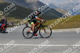 Photo #2393300 | 24-07-2022 13:39 | Passo Dello Stelvio - Peak BICYCLES