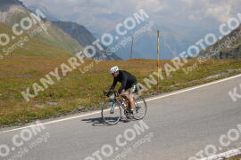 Foto #2409052 | 25-07-2022 11:38 | Passo Dello Stelvio - die Spitze BICYCLES