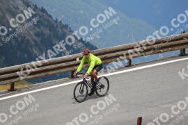 Photo #2422927 | 27-07-2022 13:03 | Passo Dello Stelvio - Peak BICYCLES
