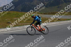 Foto #2378413 | 24-07-2022 09:59 | Passo Dello Stelvio - die Spitze BICYCLES