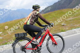 Photo #2410523 | 26-07-2022 11:17 | Passo Dello Stelvio - Peak BICYCLES