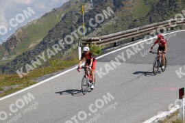 Foto #2409076 | 25-07-2022 11:39 | Passo Dello Stelvio - die Spitze BICYCLES