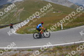 Photo #2409574 | 25-07-2022 11:49 | Passo Dello Stelvio - Peak BICYCLES