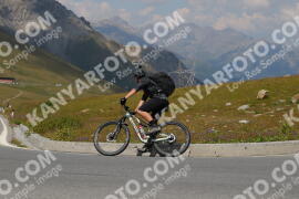 Foto #2393796 | 24-07-2022 13:56 | Passo Dello Stelvio - die Spitze BICYCLES
