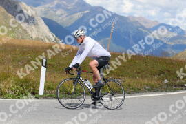 Photo #2488166 | 02-08-2022 13:23 | Passo Dello Stelvio - Peak BICYCLES