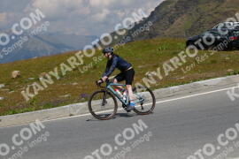 Photo #2391933 | 24-07-2022 13:13 | Passo Dello Stelvio - Peak BICYCLES