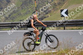 Foto #2412260 | 25-07-2022 12:26 | Passo Dello Stelvio - die Spitze BICYCLES