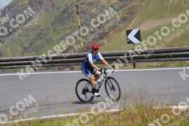 Photo #2413241 | 25-07-2022 13:06 | Passo Dello Stelvio - Peak BICYCLES