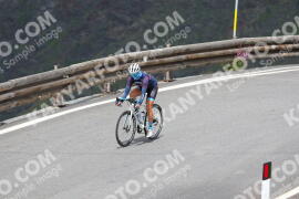 Photo #2423125 | 27-07-2022 14:04 | Passo Dello Stelvio - Peak BICYCLES