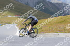 Photo #2410932 | 26-07-2022 12:00 | Passo Dello Stelvio - Peak BICYCLES